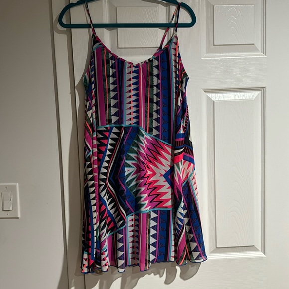 Vibrant color shift dress - Picture 1 of 3